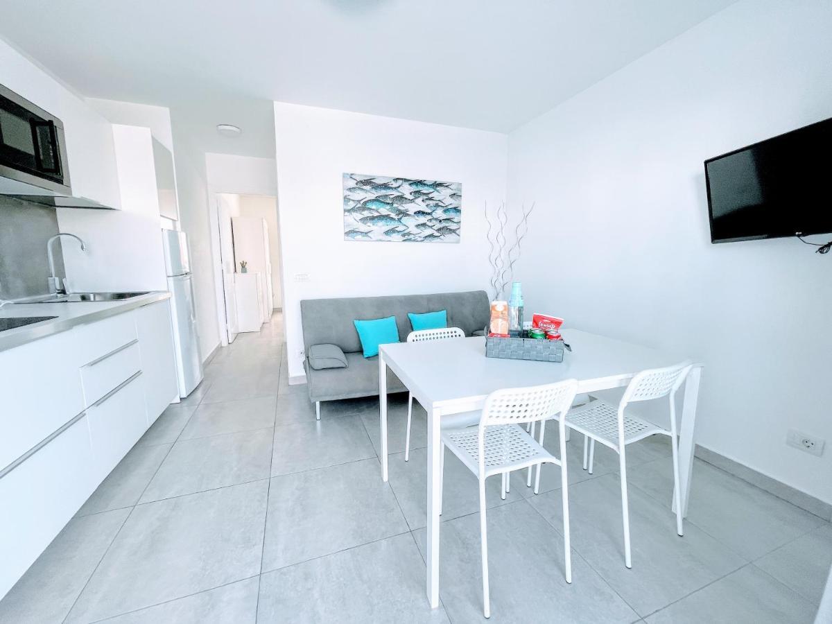 Blue Island Pool View & Wi-Fi By Irent Fuerteventura Apartment Corralejo Exterior photo