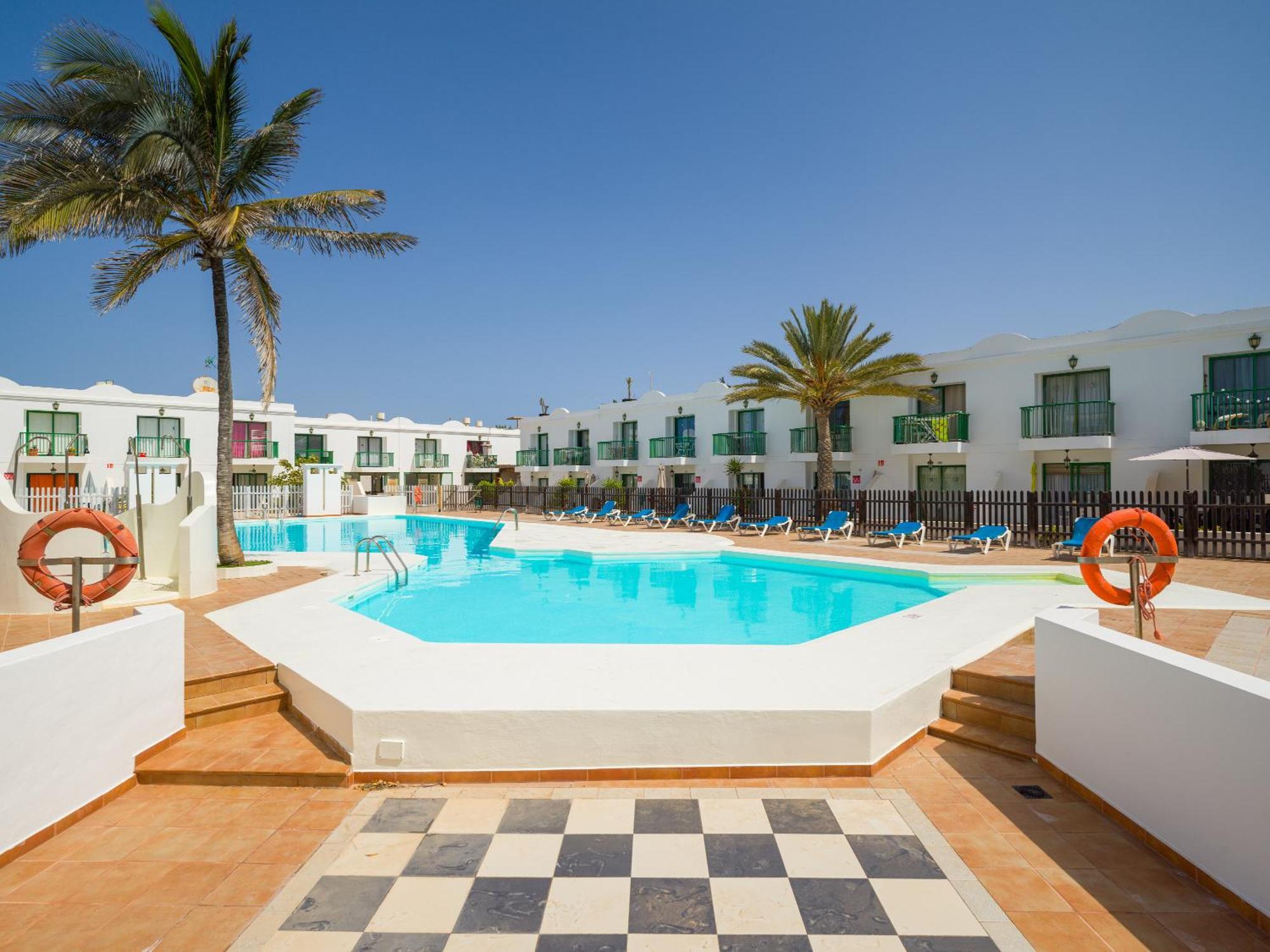 Blue Island Pool View & Wi-Fi By Irent Fuerteventura Apartment Corralejo Exterior photo