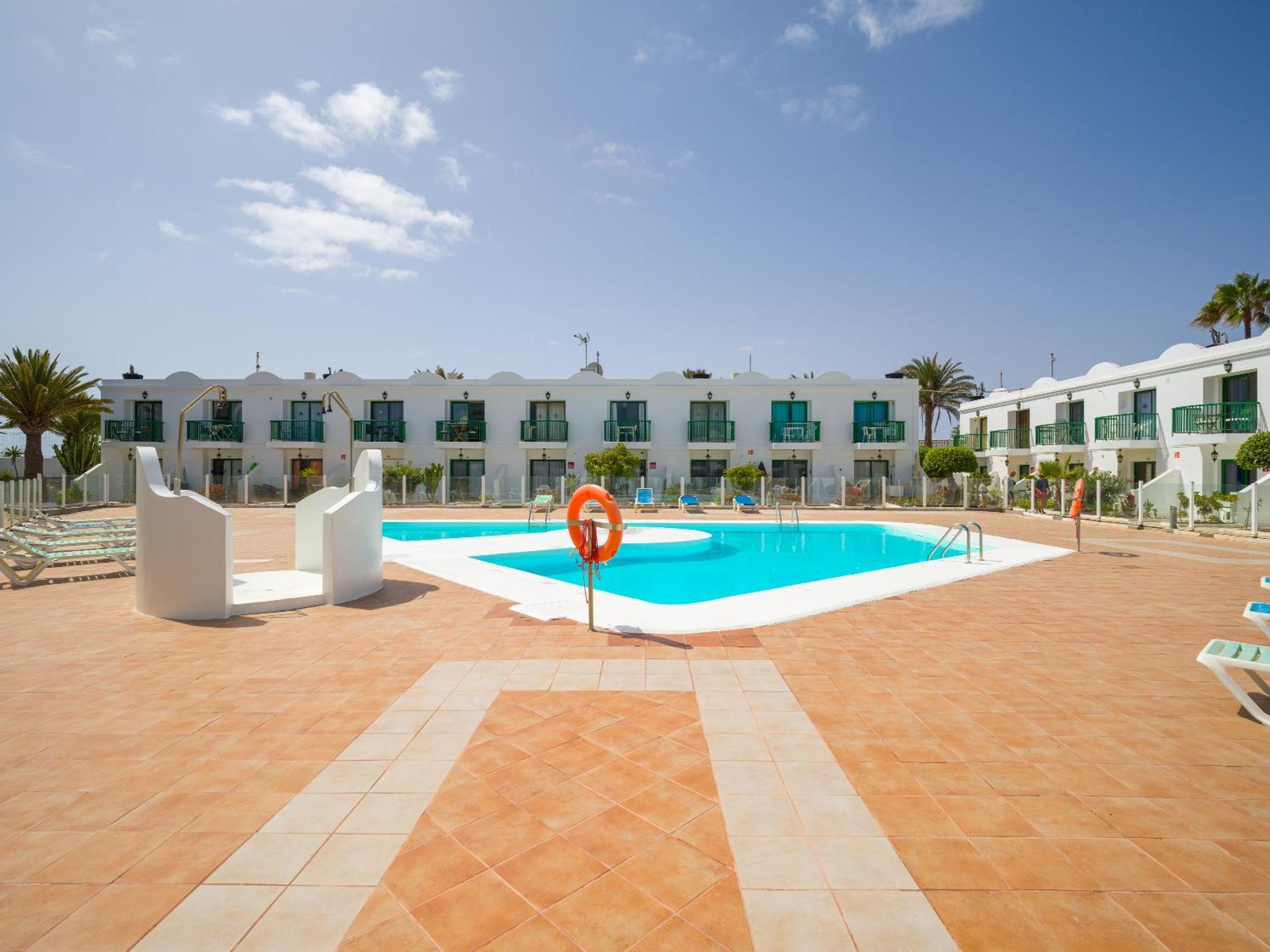 Blue Island Pool View & Wi-Fi By Irent Fuerteventura Apartment Corralejo Exterior photo